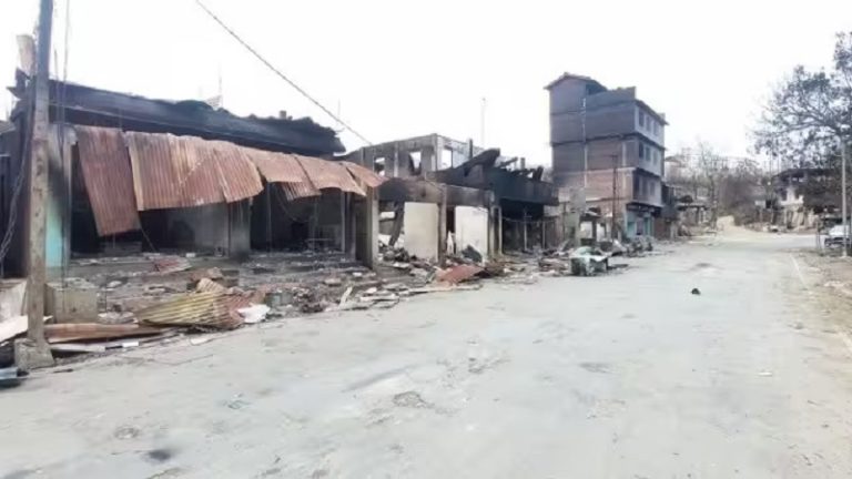 महिलाओं को नग्न कर परेड कराया, पीटा, खेत में ले जाकर किया गैंगरेप… वायरल हुआ मणिपुर का वीडियो, NCW से न्याय की माँग