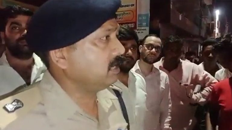 मुहर्रम से पहले हनुमान मंदिर के पास गोवंश, काट कर फेंका गया बछड़े को: एक्शन में UP पुलिस, साजिश की आशंका