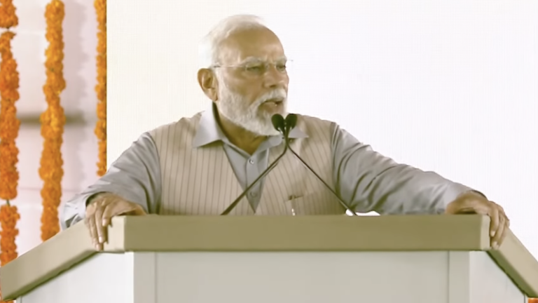 ‘जनसंघ के जमाने से ही ये क्षेत्र हमारी विचारधारा का मजबूत किला’: PM मोदी ने तेलंगाना में की भद्रकाली की पूजा, ₹6100 करोड़ की परियोजनाओं की सौगात