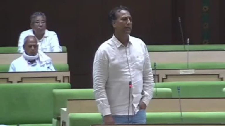 ‘मणिपुर की बजाए हमें अपने गिरेबान में झाँकना चाहिए’: राजस्थान के मंत्री ने विधानसभा में अपनी ही सरकार को घेरा, माना – राज्य में बढ़ा महिला अपराध