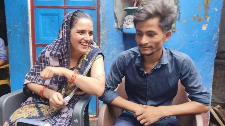 ‘उसने दीन को धोखा दिया’: अब पाकिस्तान से सामने आई सीमा हैदर की सहेली, पूर्व प्रेमी ओसामा बोला- उसे तेंदुलकर पसंद, इसीलिए सचिन नाम के लड़के के साथ गई