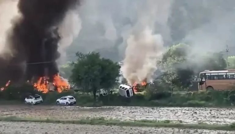 ‘हिंदू महिलाओं की इज्जत लूटने के लिए रात का इंतजार कर रही थी कट्टरपंथी मुस्लिम भीड़’: भुक्तभोगी महिला का सनसनीखेज खुलासा