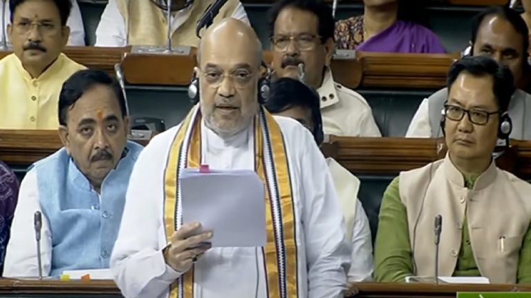 दिल्ली सेवा बिल लोकसभा से पास, AAP सांसद पूरे सत्र के लिए निलंबित: बोले अमित शाह- बंगले का भ्रष्टाचार छिपाने के लिए हो रहा विरोध
