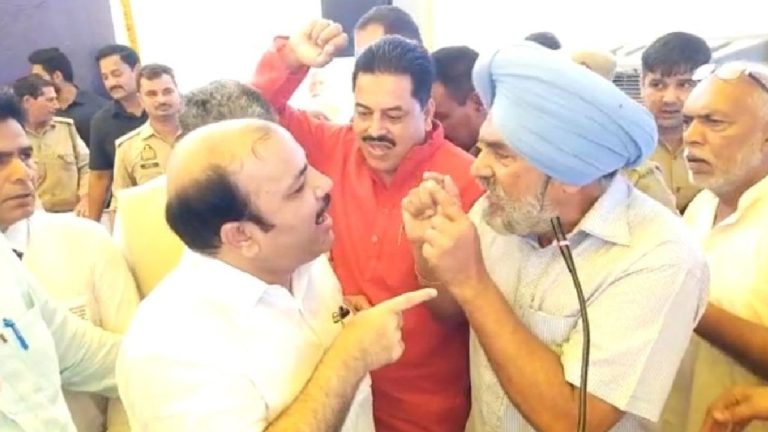 ‘भारत माता की जय’ के नारों से भड़के BSP सांसद दानिश अली, मंच पर ही करने लगे विरोध
