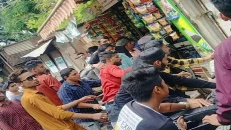 मुस्लिम महिला दोस्त के साथ ऑटो से जा रहा था ज्ञानेश्वर, हिंदू युवक पर टूट पड़ी भीड़: कर्नाटक के बेलगावी का मामला, 6 गिरफ्तार