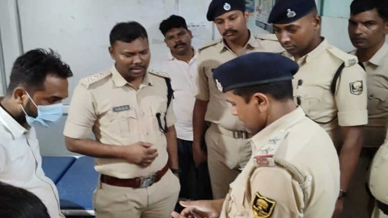 नर्स को चाकुओं से गोद कर मार डाला, महादलित उप-मुखिया की खोपड़ी में मारी गोली, प्रॉपर्टी डीलर को भून डाला… बिहार में हत्याओं का दौर