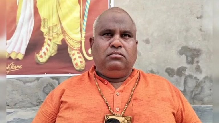 नूहं की अदालत ने बिट्टू बजरंगी को पुलिस रिमांड में भेजा: वकील ने कहा – ‘गलत धाराएँ लगाई गईं, पुलिस के पास तलवार-भाला वाला कोई वीडियो ही नहीं’