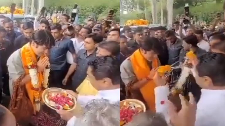 कमलनाथ ने भारत को बताया ‘हिन्दू राष्ट्र’: बागेश्वर धाम वाले बाबा के सामने नतमस्तक हुए कॉन्ग्रेस के पूर्व CM, कहा – देश में 82% हिन्दू