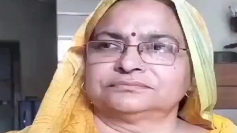 ‘भेदभाव नहीं करतीं तृप्ता त्यागी, बच्चों की फीस भी करती हैं माफ़’: वीडियो वायरल होने के बाद गाँव के ही मुस्लिम ने बताया – मैं भी उनसे पढ़ा हूँ, अब मेरी बेटी पढ़ती है