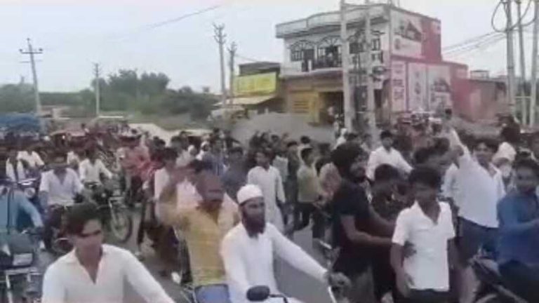 1992 दंगों में जिस गुरुकुल को किया तबाह, वहाँ फिर घुस रही थी मुस्लिम भीड़: खौफनाक मंजर देख एक व्यक्ति ‘विक्षिप्त’ – चश्मदीद ने सब बताया