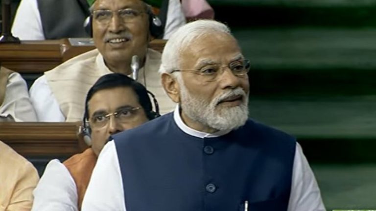 ‘दूर युद्ध से भागते, नाम रखा रणवीर’: विपक्ष के नए नामकरण पर PM मोदी ने कसा तंज, कहा- UPA का क्रियाकर्म कर खंडहर पर लगा रहे प्लास्टर