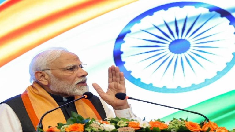 संस्कृत में छिपा है योग-आयुर्वेद का खजाना: 104वें ‘मन की बात’ में बोले PM मोदी- ‘अपना देश अपनी माटी’ के तहत दिल्ली आएगी गाँव-गाँव से माटी