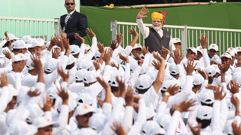 मोदी सरकार का दिया हिसाब, भविष्य के दिखाए ​सपने, विकसित भारत की बुनियाद: 15 अगस्त पर लाल किले से 90 मिनट बोले PM, पढ़िए पूरा संबोधन