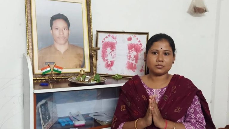 बंगाल में उपचुनाव, BJP ने पुलवामा के बलिदानी की विधवा को बनाया उम्मीदवार: बोलीं – बच्चियों-माताओं के लिए कुछ करना चाहती हूँ, विकास पहला लक्ष्य