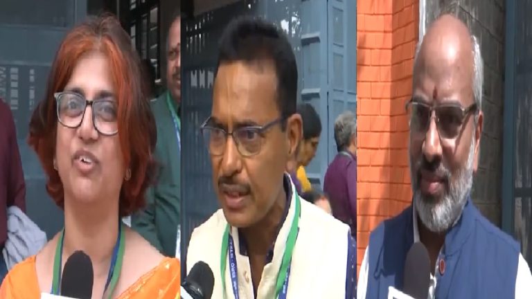 ‘हनुमान जी को सब पता था, लेकिन उन्हें किसी ने याद दिलाई’: ISRO के वैज्ञानिकों ने PM को बताया प्रेरणास्रोत, कहा- देश को ऐसे ही नेता की जरूरत