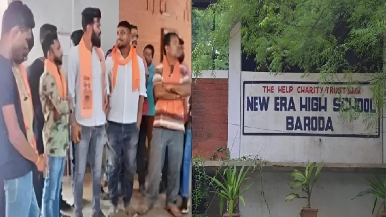 ‘रामायण फर्जी है, पैसे कमाने के लिए बनाया गया मंदिर’: स्कूल टीचर ने छात्रों के सामने किया अपमान, हिंदू संगठनों के विरोध के बाद माँगी माफी