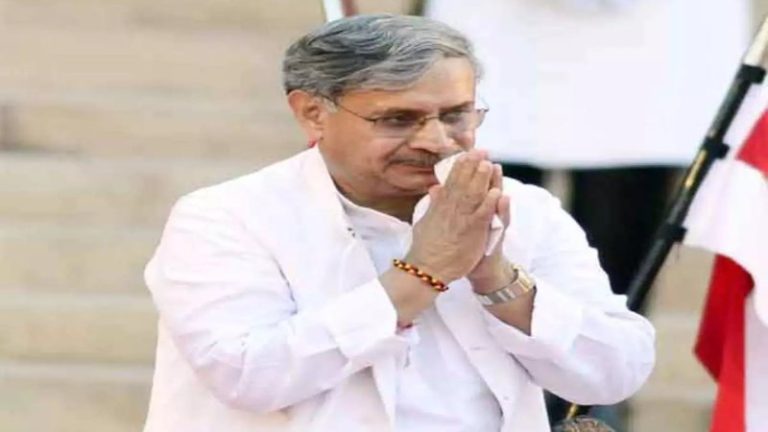 ‘शोभायात्रा में हथियार लेकर कौन जाता है?’ – चर्चा में सांसद राव इंद्रजीत, कॉन्ग्रेस का हाथ छोड़ मुख्यमंत्री बनने का था ख्वाब
