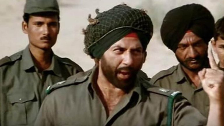 अब ‘बॉर्डर 2’ लेकर आएँगे सनी देओल! इधर ‘ग़दर 2’ ने 8 दिन में पार किया ₹300 करोड़ का आँकड़ा, उधर पर्दे पर भारत-पाकिस्तान युद्ध की कहानी दिखाने की तैयारी शुरू