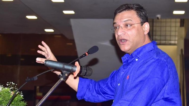 ‘ऐ कॉन्ग्रेस के गुलामों, तुम्हारी अम्मा कहाँ से आई?’: ’15 मिनट’ वाले छोटे ओवैसी ने खुले मंच से धमकाया, कहा – ‘मुझे मत छेड़ो, वरना छोड़ेंगे नहीं’