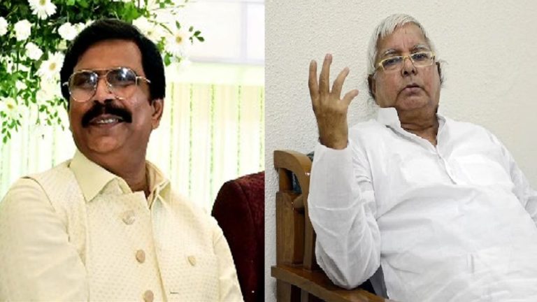 ‘हम राजनीतिक भिखमंगा नहीं, 2 सीट पर समर्थन लेते हैं तो 243 पर देते हैं’: आनंद मोहन का वार, भड़के लालू- ‘शक्ल देखो अपनी’, संजय झा ने मनोज को दी नसीहत