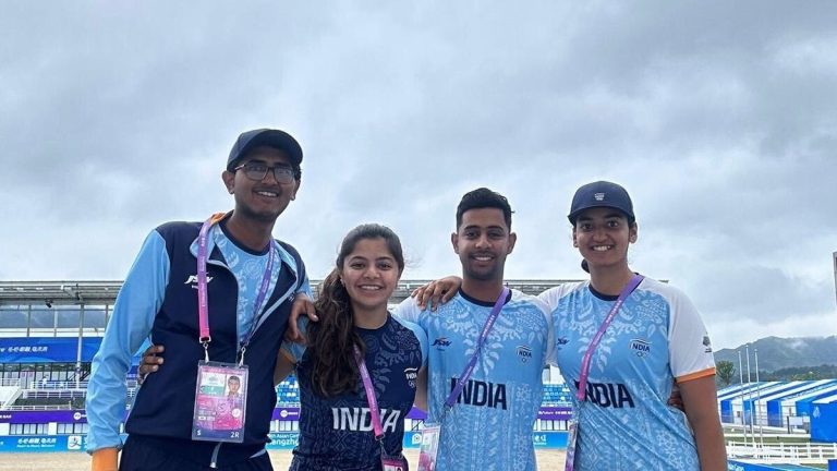 एशियन गेम्स में 41 साल बाद भारत को घुड़सवारी में गोल्ड मेडल: इस चौकड़ी ने कर दिया कमाल: चीन को पछाड़ा
