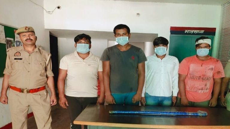 LLB छात्रा से रेप की कोशिश-दुपट्टे से गला घोंटने का प्रयास, विरोध करने पर भाई को चाकू मारा: भीड़ ने सुल्तान को बाँधकर पीटा