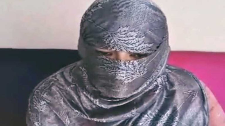 पहले अबू अंसारी ने फँसाकर बनाया मुस्लिम, अब उसका अब्बा बीवी बनने का डाल रहा दबाव: लखनऊ की पीड़िता बोली- ‘द केरल स्टोरी’ का मैं जीवित सबूत