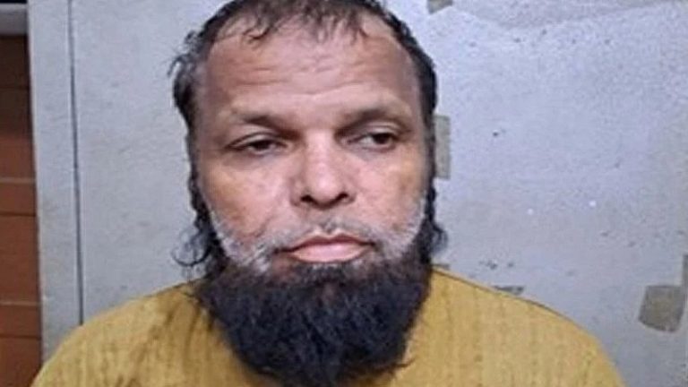‘तुम्हारे पति पर जिन्न का साया है’: झाड़-फूँक के बहाने मौलाना ने शिक्षिका के साथ किया बलात्कार, वीडियो से ब्लैकमेल कर ऐंठे लाखों रुपए
