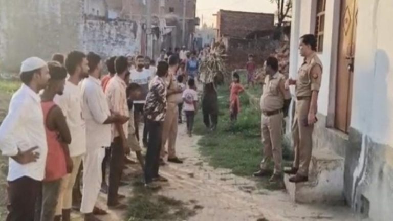 मौलवी ने 9 साल की बच्ची का किया बलात्कार, खून से लथपथ और बेहोश छोड़ हो गया फरार: मस्जिद में चलने वाले मदरसे में दीनी तालीम लेने जाती थी पीड़िता