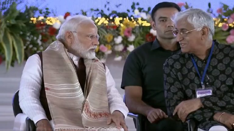 ‘जंगल-जमीन की हिफाजत करेंगे और वन संपदा से खुशहाली लाएँगे’: रायगढ़ में बोले PM मोदी, छत्तीसगढ़ के डिप्टी CM सिंहदेव ने जमकर तारीफ की