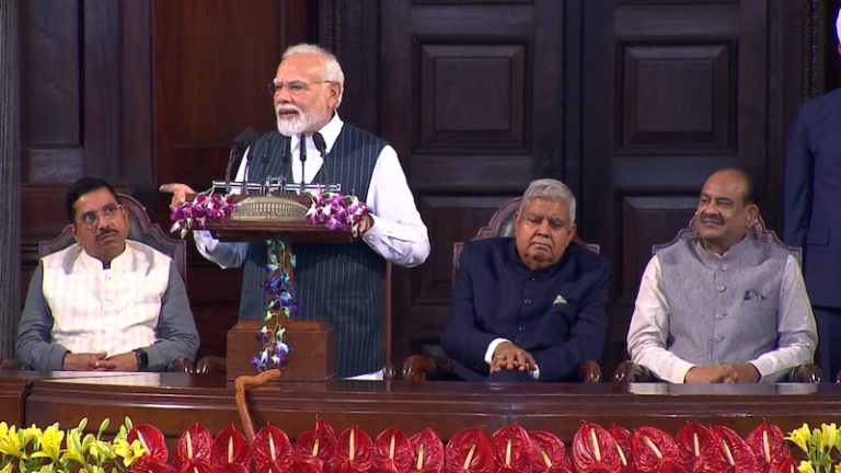 पुरानी संसद को PM मोदी ने दिया नया नाम, कहलाएगा ‘संविधान सदन’: बोले – अब मैन्युफैक्चरिंग सेक्टर में सर्वश्रेष्ठ बनने की ओर बढ़ेगा भारत