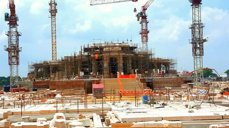 ‘राम मंदिर में बम ब्लास्ट कर मुस्लिमों को फँसाएँगे’: उद्धव के बाद कॉन्ग्रेस MLA ने उगला जहर, इस हिंदू घृणा के पीछे INDI गठबंधन की मंशा क्या?