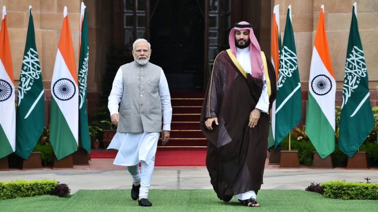 आतंकवाद पर करारा प्रहार करेंगे भारत और सऊदी अरब: PM मोदी और क्राउन प्रिंस सलमान के बीच बैठक में निवेश व इंफ्रास्ट्रक्चर सहित कई सेक्टर में समझौते