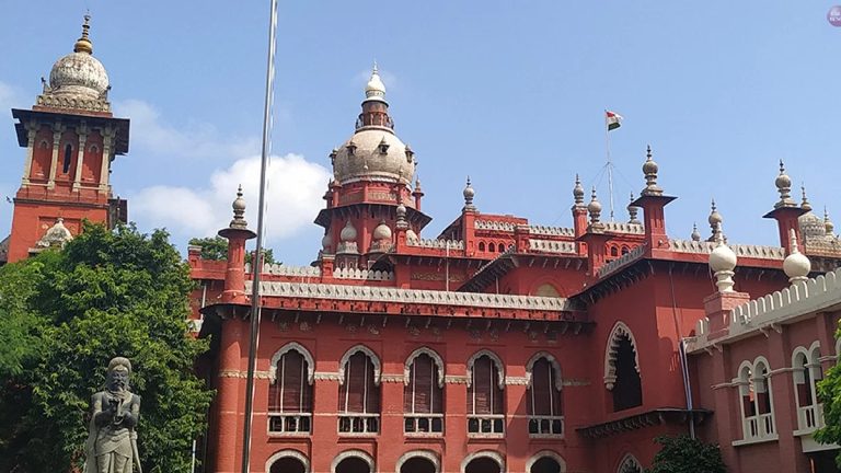 ‘किसी को देश से प्यार नहीं करना चाहिए, माँ-बाप की सेवा गलत?’: सनातन धर्म पर बहस के बीच मद्रास HC की बड़ी टिप्पणी, कहा- यह कर्तव्यों का एक समूह