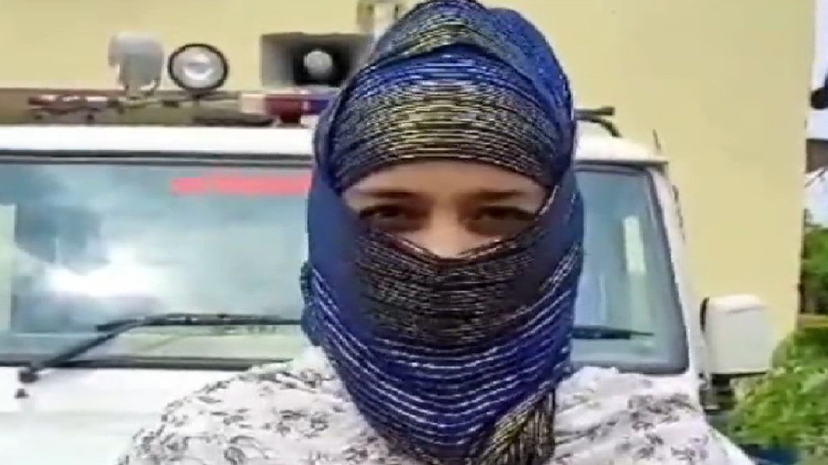 “Husband pressures her to offer Namaz, father-in-law tries to rape”: Pregnant Hindu victim

 | Pro IQRA News