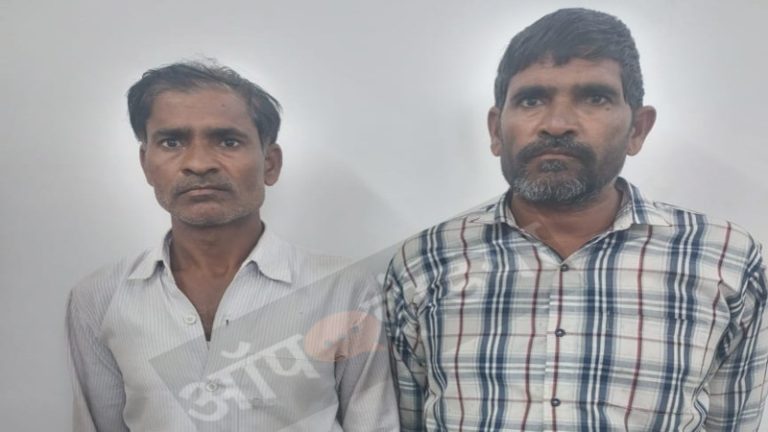 नवरात्रि में भजन कर रहा था हिन्दू परिवार, लाठी-डंडे लेकर आई मुस्लिम भीड़ ने पीटा: पूजा कर रही लड़कियों से छेड़खानी, घर में घुस कर हिंसा और गाली-गलौज