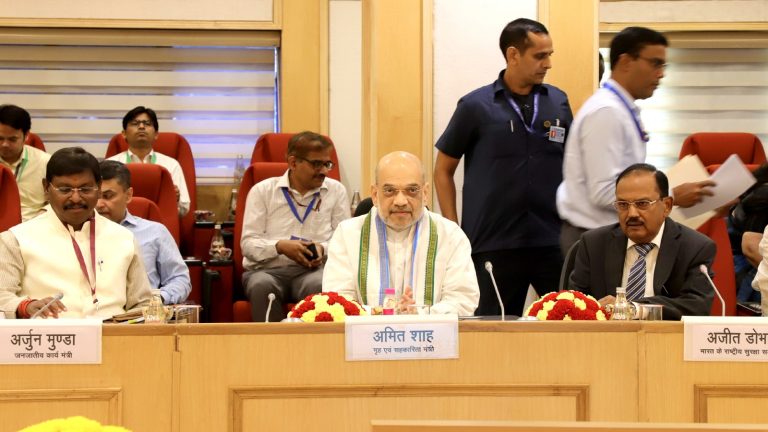 ‘निर्णायक दौर में है वामपंथी उग्रवाद से लड़ाई, 2 साल में पूरी तरह खत्म हो जाएँगे नक्सली’: गृहमंत्री अमित शाह ने किया ऐलान