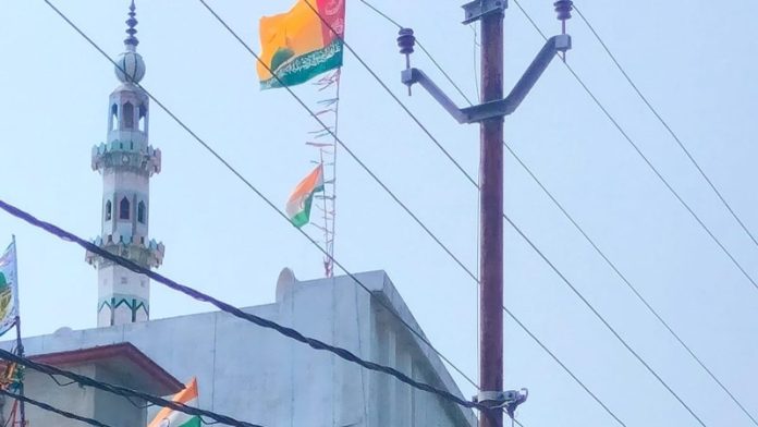 बरेली मस्जिद तिरंगे मौलाना