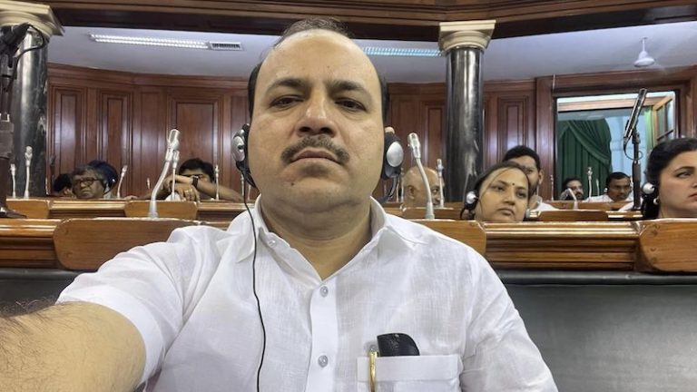देखिए सवालों के आगे कैसे ‘पागल हुए’ दानिश अली: आतंकी के जनाजों में भीड़ के सवाल पर भड़के, पत्रकार ने घर में घुस कर गिनाई मुस्लिमों द्वारा मॉब लिंचिंग की घटनाएँ