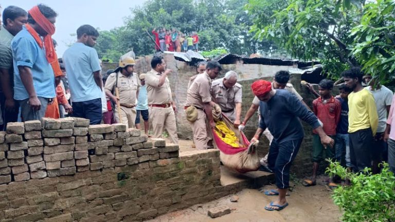 देवरिया में प्रेम यादव की हत्या के शक में गिरा दी 5 लाशें, दुबे परिवार के पति-पत्नी और उनके 3 बच्चों की हत्या: किसी का गला काटा तो किसी को मारी गोली