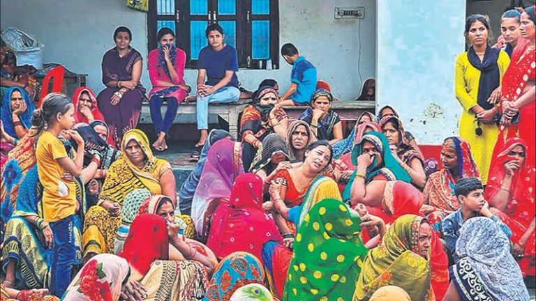 दिन- गाँधी जयंती का, नाम- गाँधी दुबे, उम्र 15 साल… देवरिया में 5 का गला काट लिया प्रेम यादव का ‘बदला’