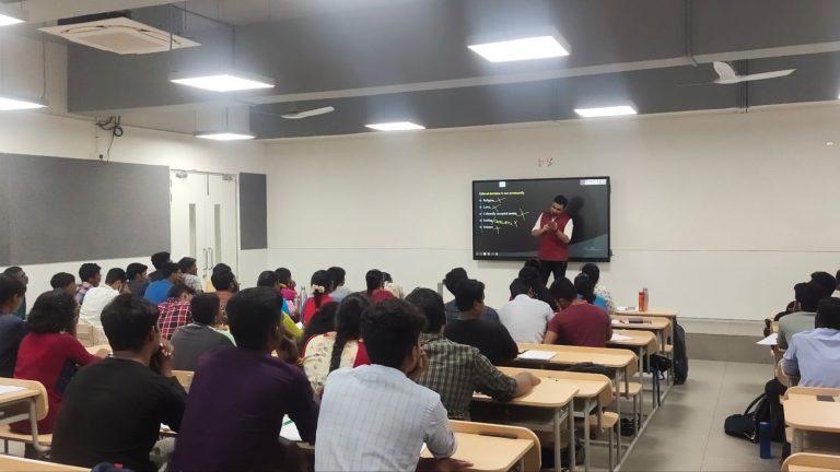 विकास दिव्यकीर्ति के ‘दृष्टि’ समेत 20 UPSC कोचिंग संस्थानों को नोटिस, भरमाने वाला विज्ञापन के कारण जुर्माना: देखें लिस्ट में किस-किस के नाम