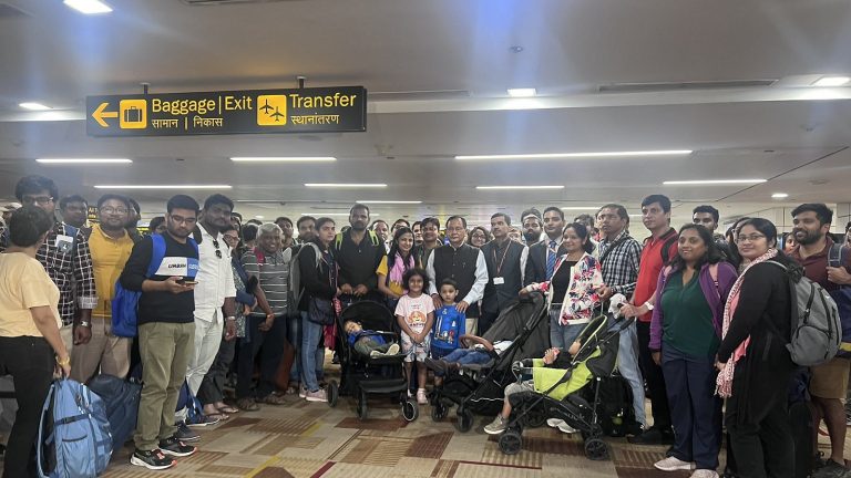ऑपरेशन अजय: आसमान में ‘वंदे मातरम’ की गूँज, इजरायल से 235 भारतीयों को लेकर दिल्ली पहुँची दूसरी फ्लाइट