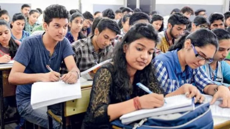 India नहीं अब भारत लिखेंगे-पढ़ेंगे-बोलेंगे छात्र, किताब में मोहम्मद गोरी जैसों को हराने वालों की भी होगी बात: NCERT के पैनल ने की बदलावों की सिफारिश