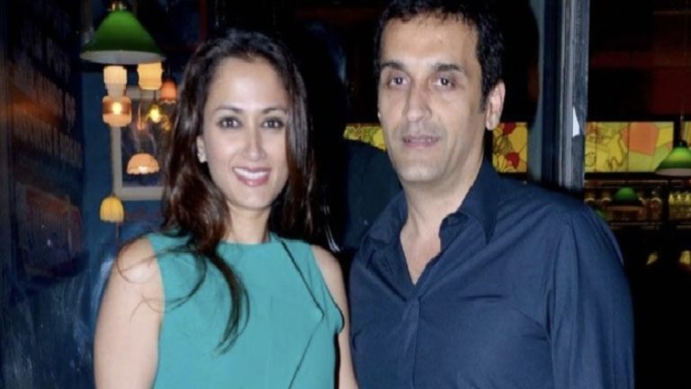 लेम्बोर्गिनी में सवार थीं हिरोइन गायत्री जोशी, ओवरटेक करने के चक्कर में फरारी से टक्कर: आग लगने से स्विस कपल की मौत