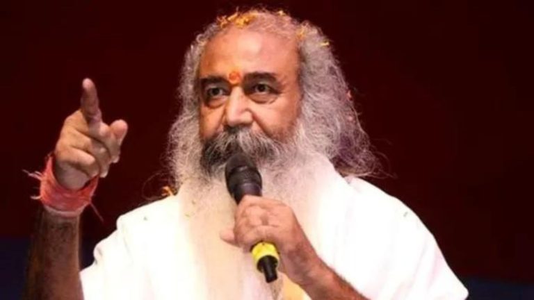 उल-जलूल लोगों को छोड़िए… प्रमोद कृष्णम ने कॉन्ग्रेस की ‘चांडाल चौकड़ी’ को बताया राम, गाय, गंगा और गीता नफरत करने वाला तो भड़के रणदीप सुरजेवाला