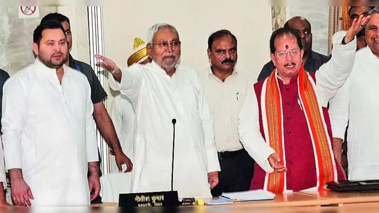 गरीब है एक चौथाई सामान्य वर्ग, सबसे ज़्यादा सरकारी नौकरियाँ यादवों के पास: बिहार विधानसभा में रखे गए जाति जनगणना के आँकड़े, राज्य की महज 7% आबादी ग्रेजुएट