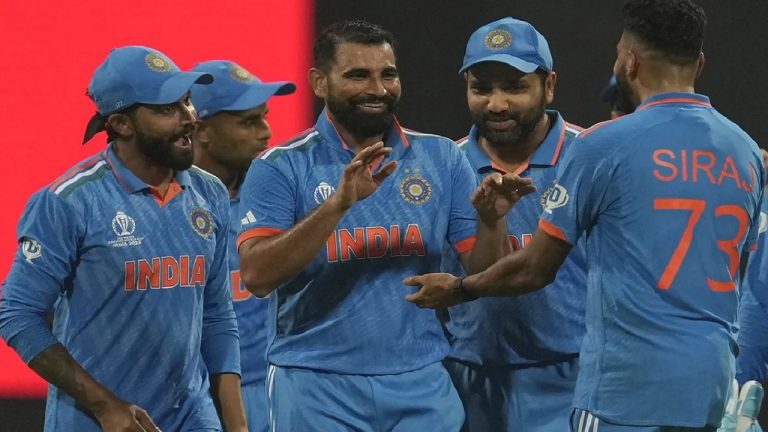 क्रिकेट विश्व कप 2023 में भारत ने श्रीलंका को 302 रनों से रौंदा, 55 रनों पर समेट दी पूरी टीम: लगातार 7वीं जीत के साथ सेमीफाइनल में बनाई जगह