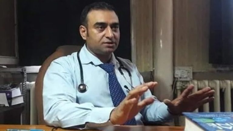 कोई सरकारी डॉक्टर, कोई टीचर, कोई पुलिस… पर जुटाते थे आतंकियों के लिए पैसे: टेरर लिंक में जम्मू-कश्मीर के 4 कर्मचारी बर्खास्त
