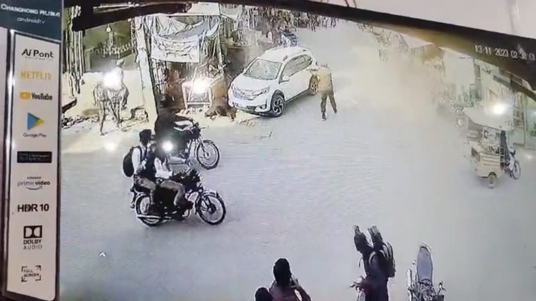 सियालकोट की सड़क पर थी कार, भीतर बैठा था लश्कर कमांडर मोहम्मद मुज्जमिल: बाइक से आए ‘अज्ञात’ और ठोक कर चले गए